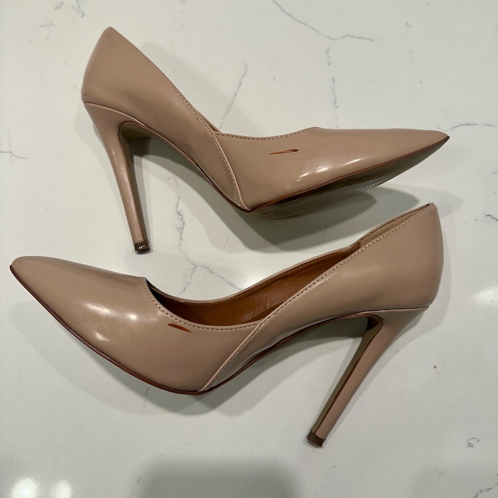Steve Madden Nude/Tan Pointed Heels - size 8.5 - Picture 6 of 8